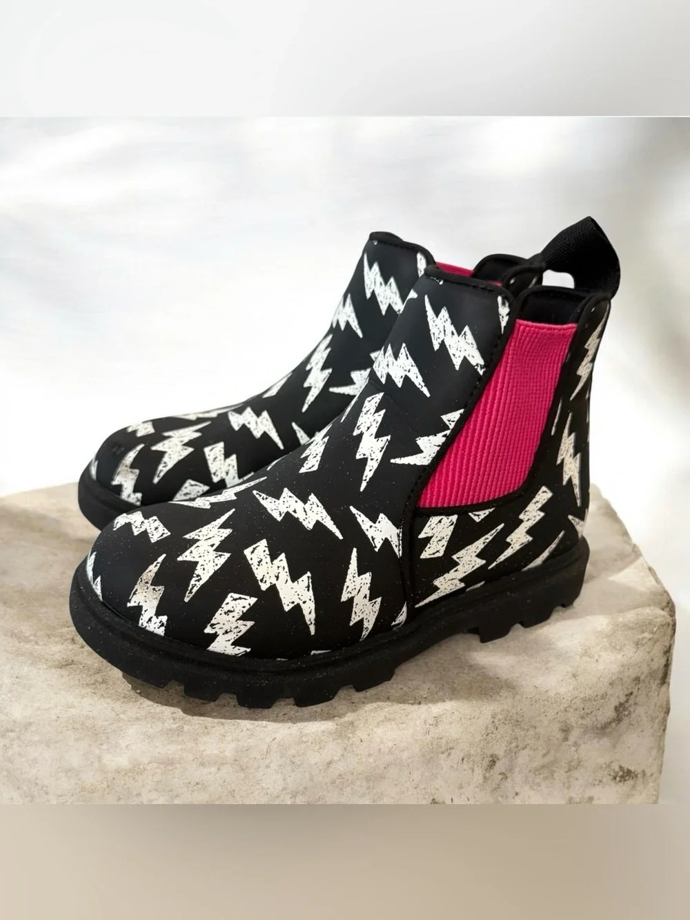 Native Kensington Treklite - Black Pink Girls Rain Boots Size C11